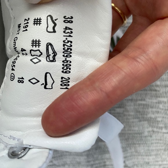 Women’s Bugatti Shoes - Picture 4 of 4